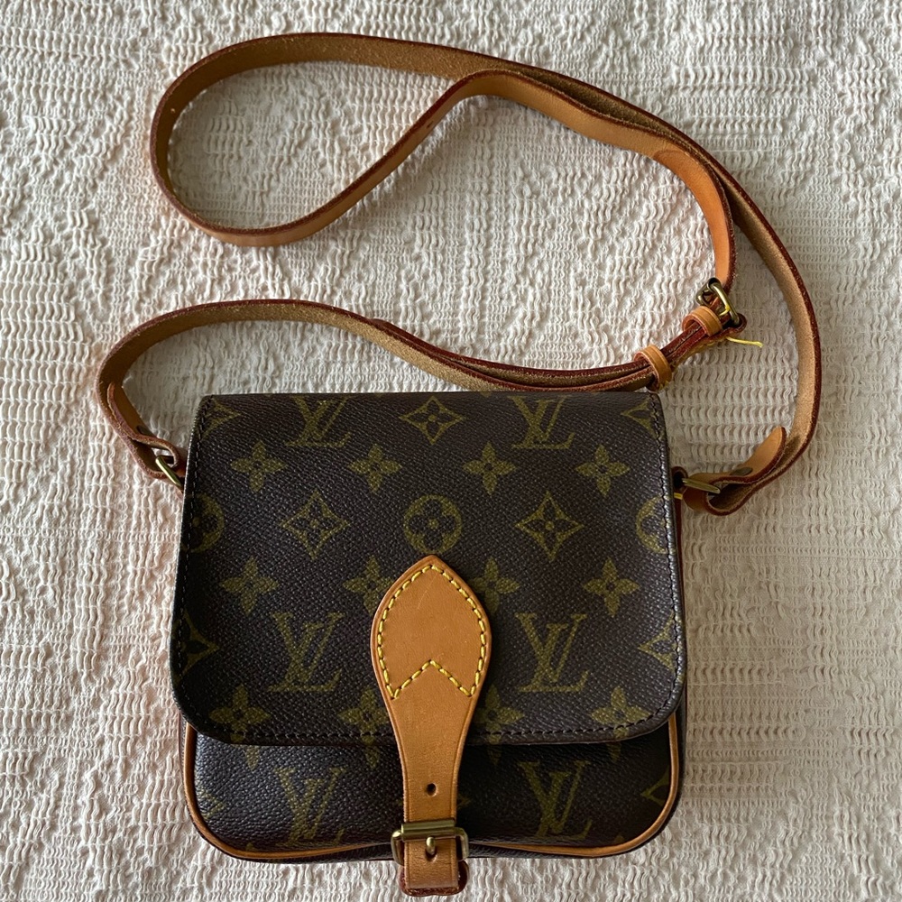 ❤️SOLD❤️Authentic Louis Vuitton Monogram Cartouchiere PM